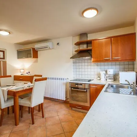 Apartmani Gilda Vrsar Zewnętrze zdjęcie